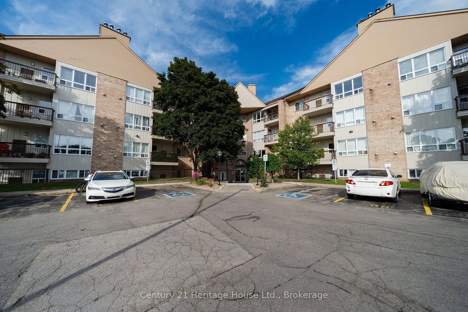 15 Hofstetter Avenue, Unit 318 - Image 3