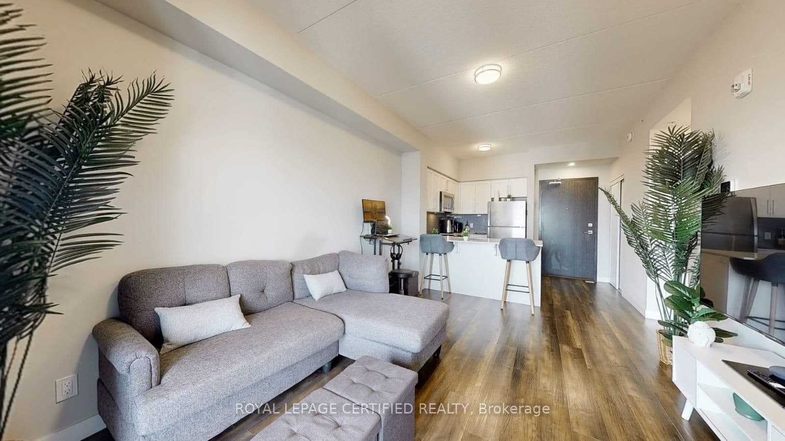 15 Queen Street S, Unit 1608 - Image 4