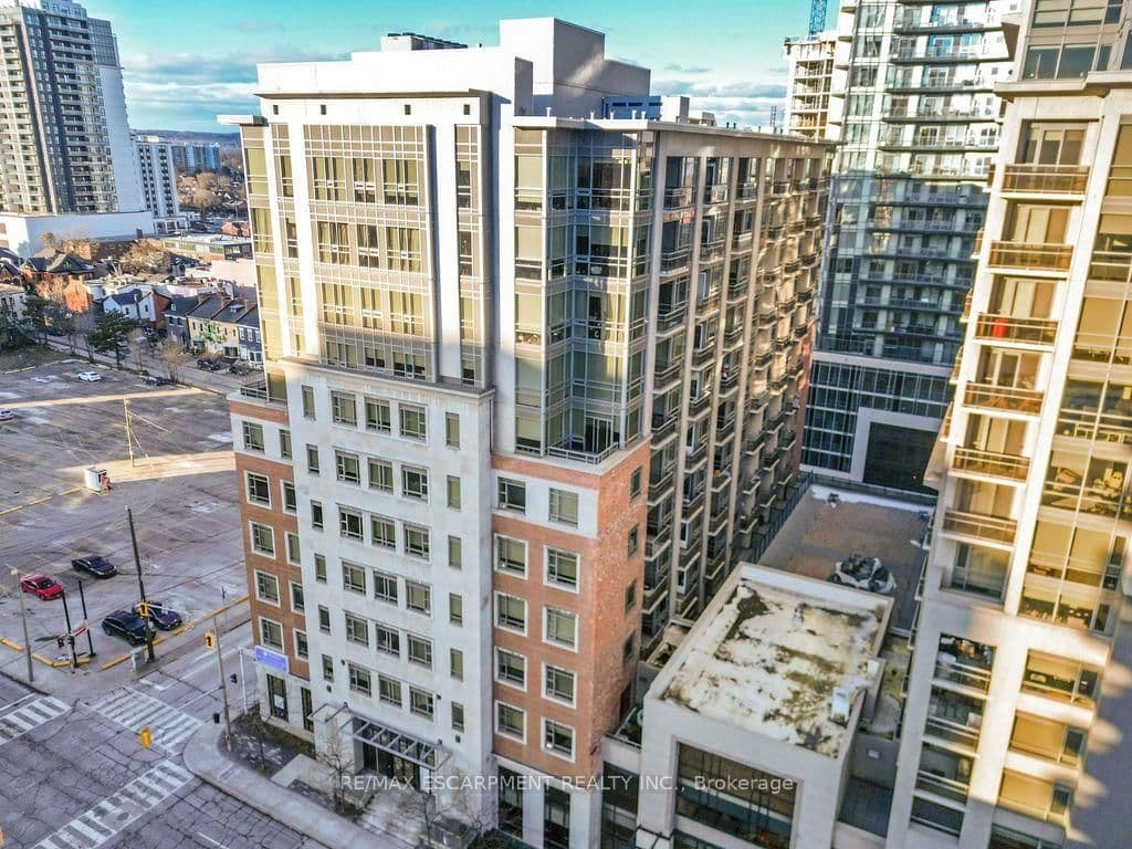 150 Main Street W, Unit 810 - Image 2