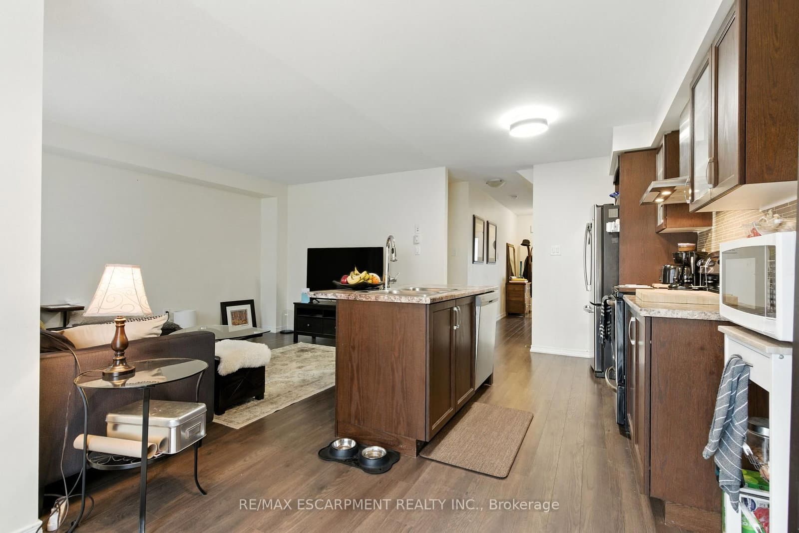 245 Powell Road - Image 6