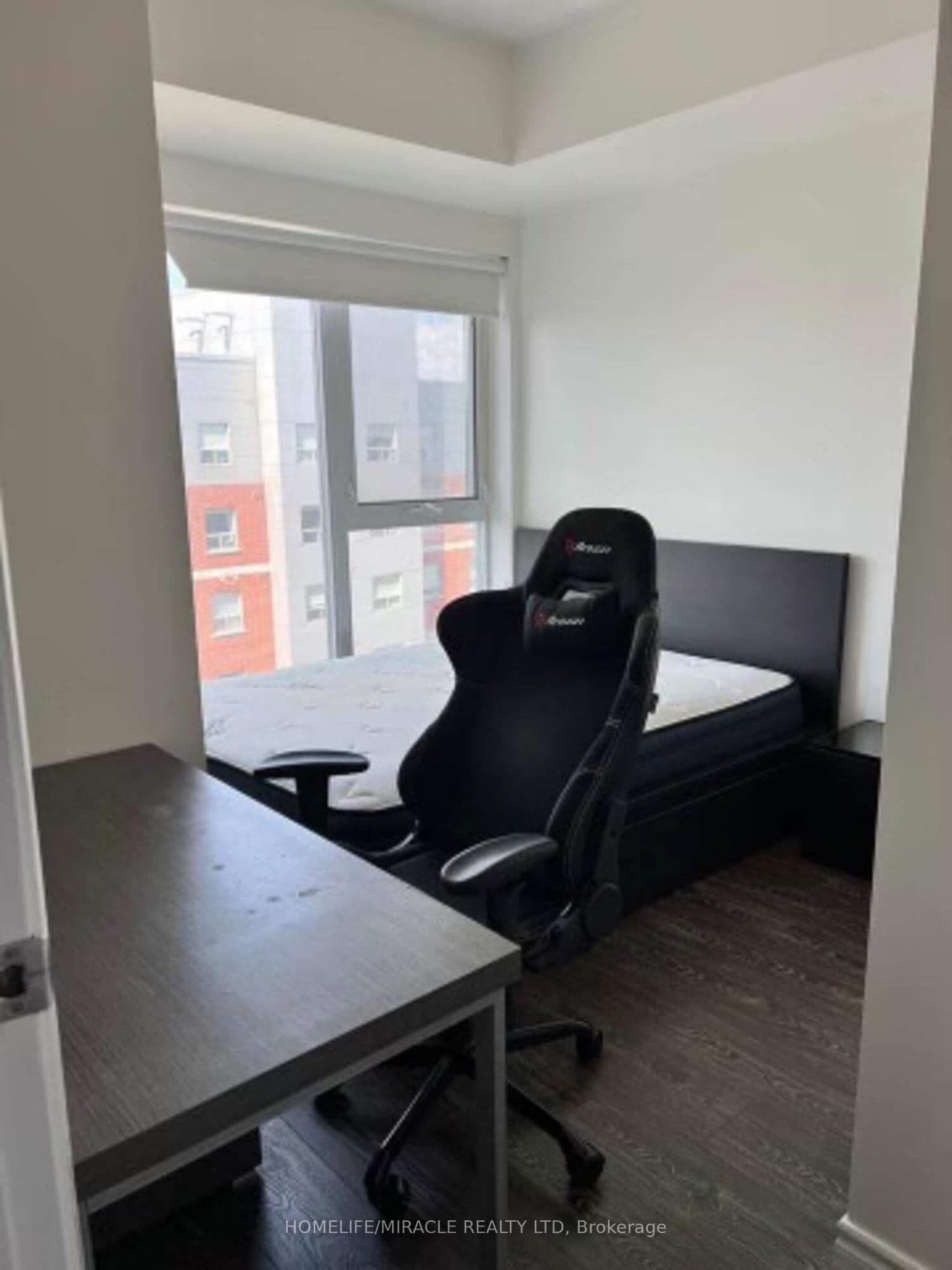 158 King Street N, Unit 1005 - Image 4