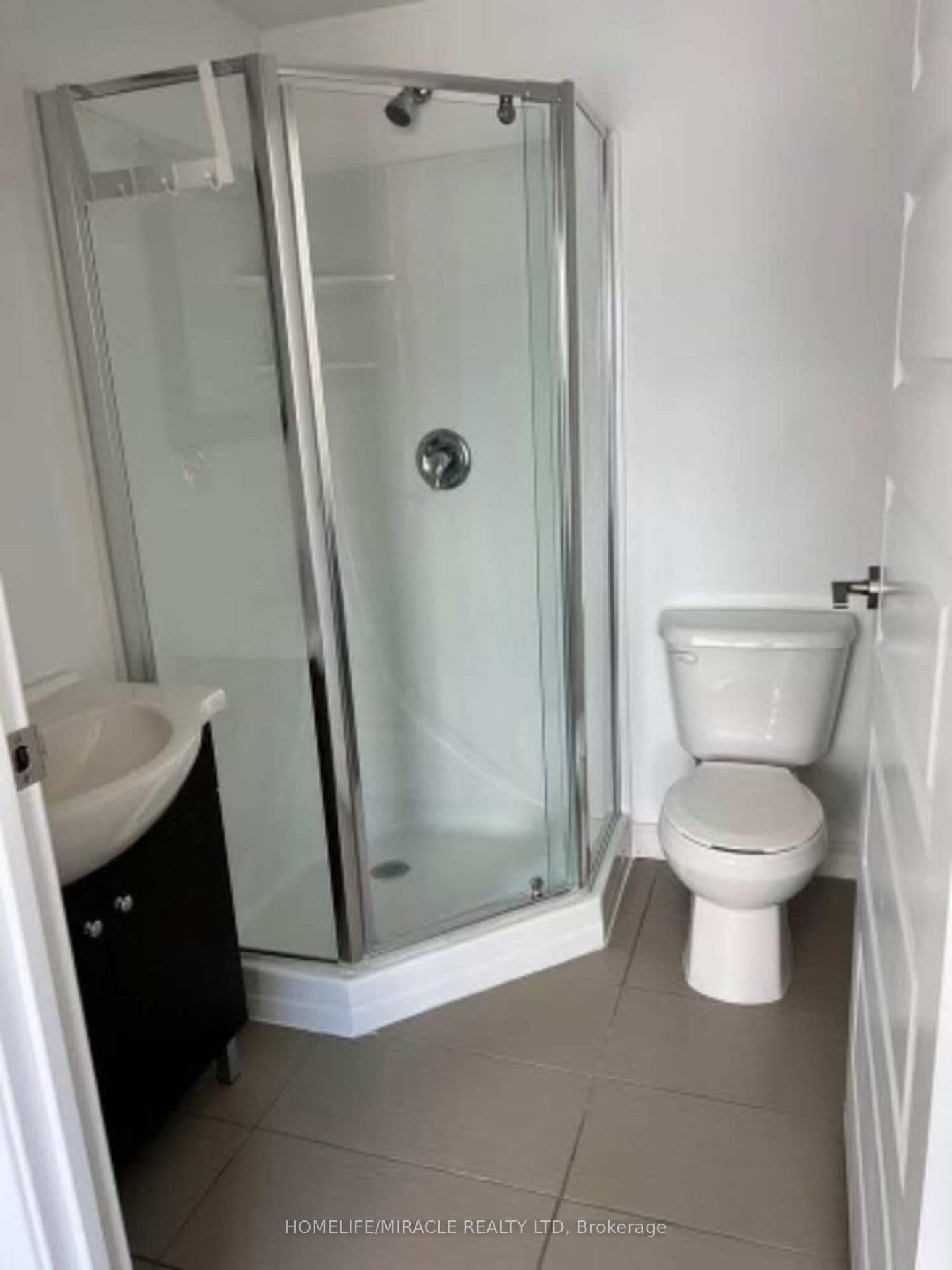 158 King Street N, Unit 1005 - Image 5