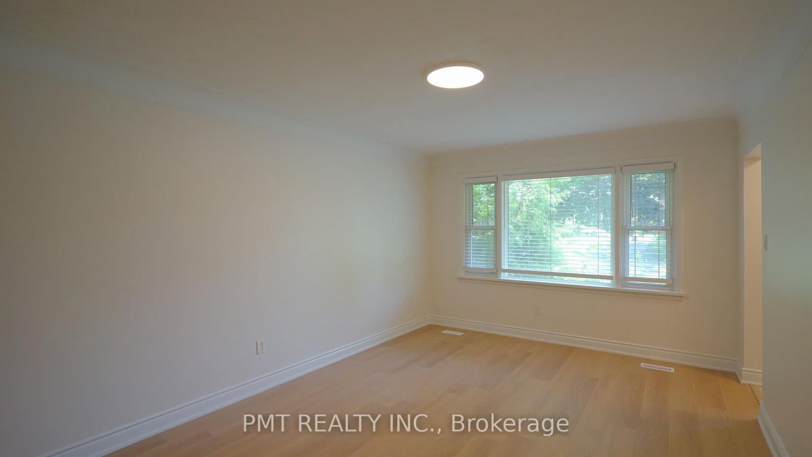 143 Elgin Crescent - Image 3