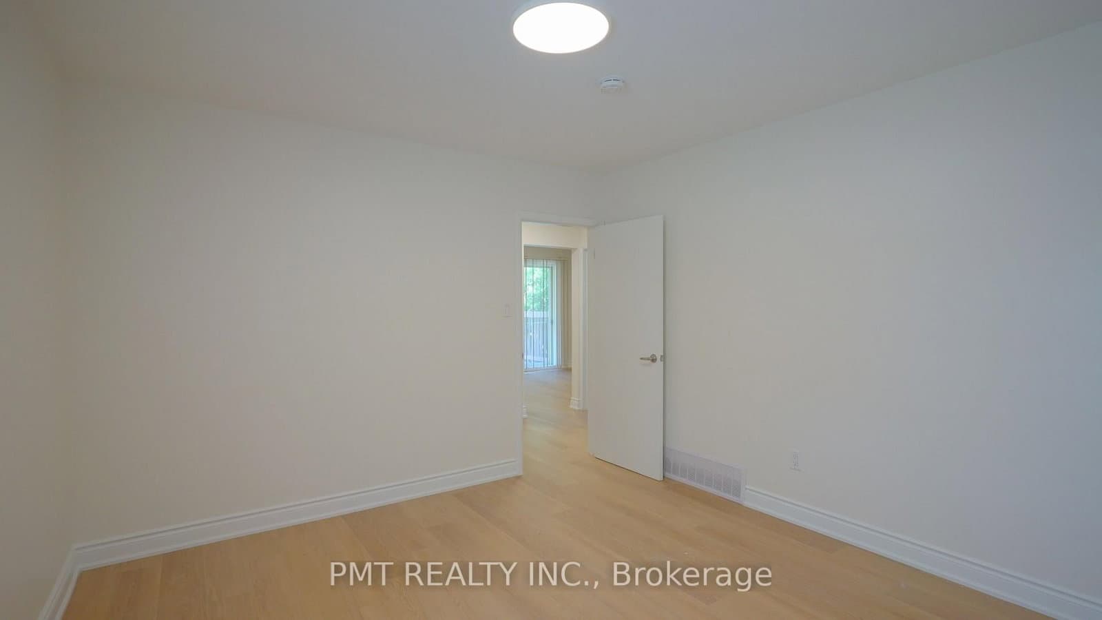 143 Elgin Crescent - Image 4