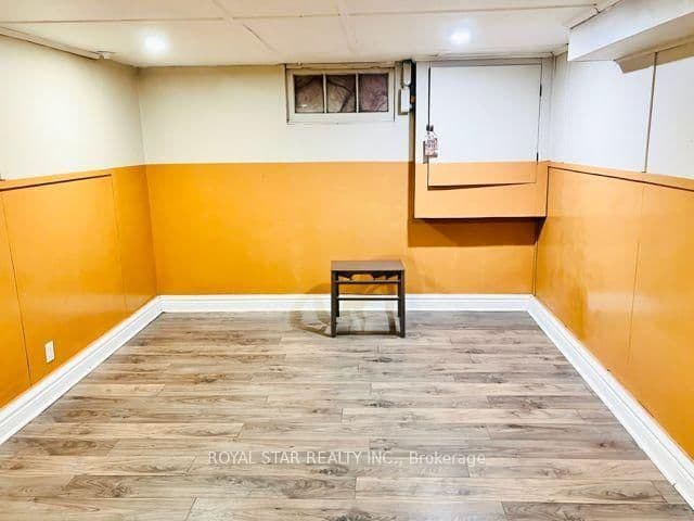 2139 Kingsway Drive - Image 2