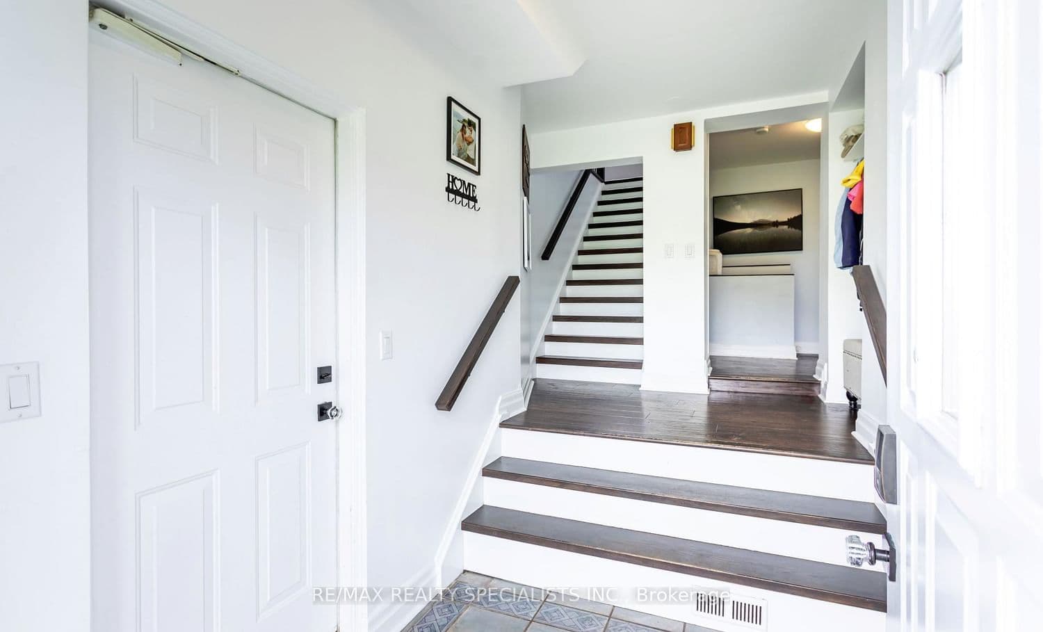 475 Main Street W - Image 5