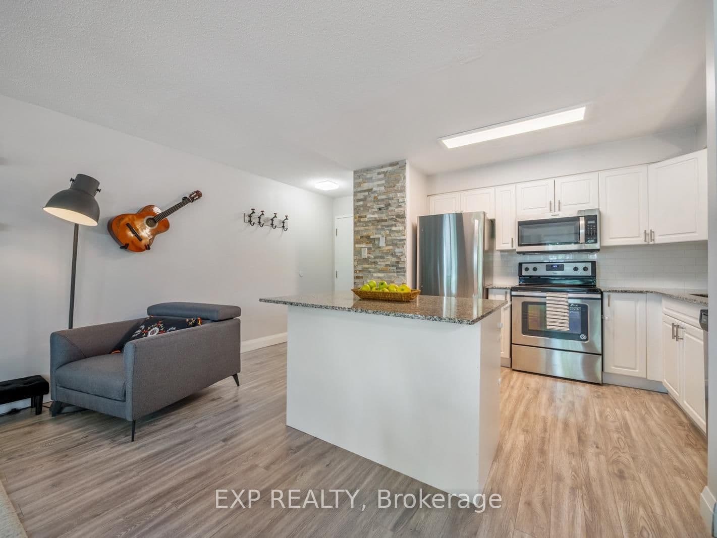 276 Eiwo Court, Unit 301 - Image 6