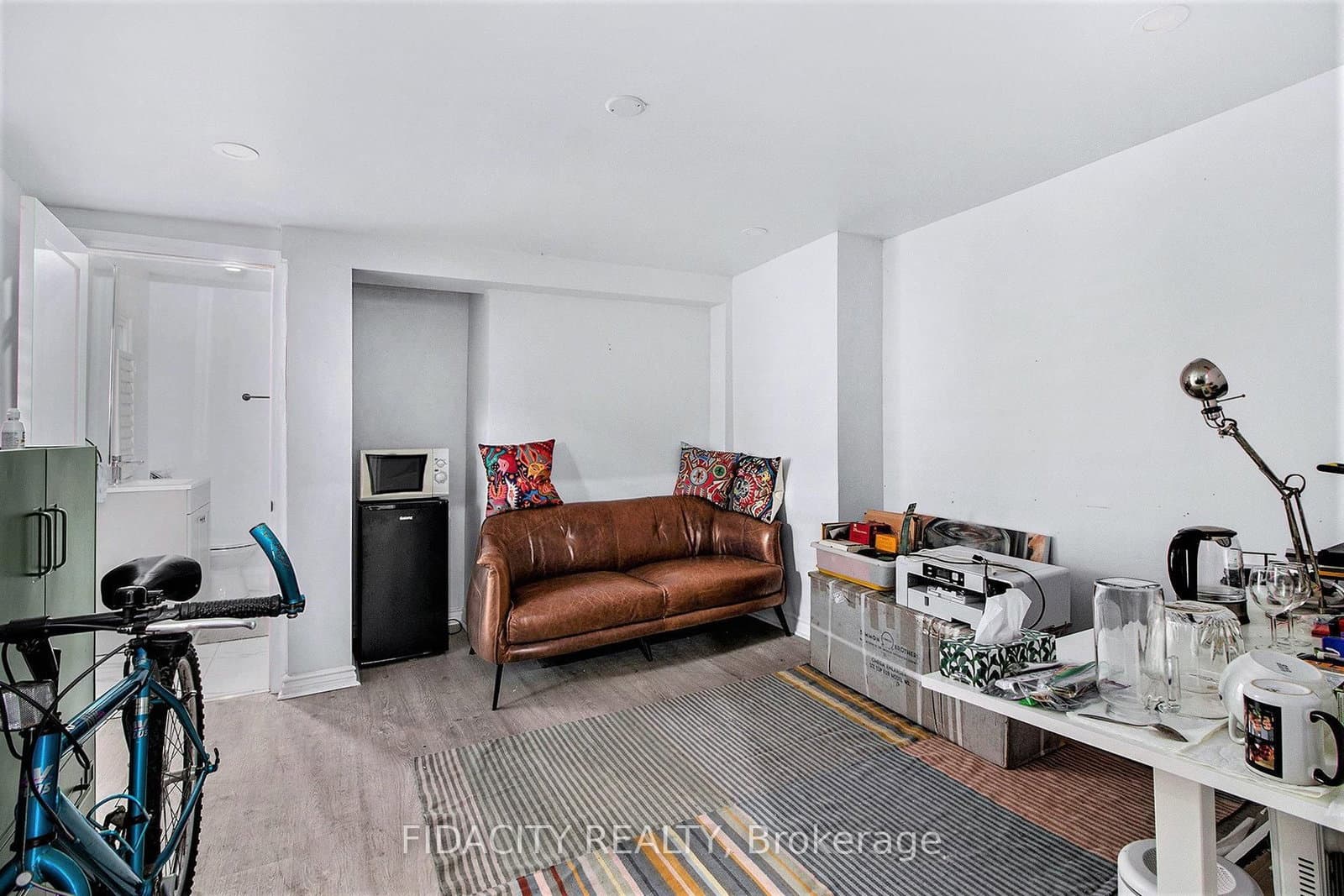 640 Somerset Street W - Image 5