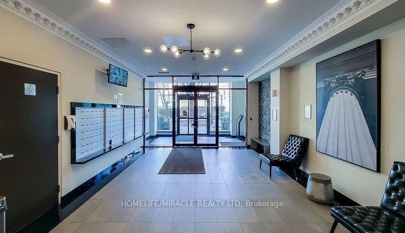 112 King Street, Unit 707 - Image 2