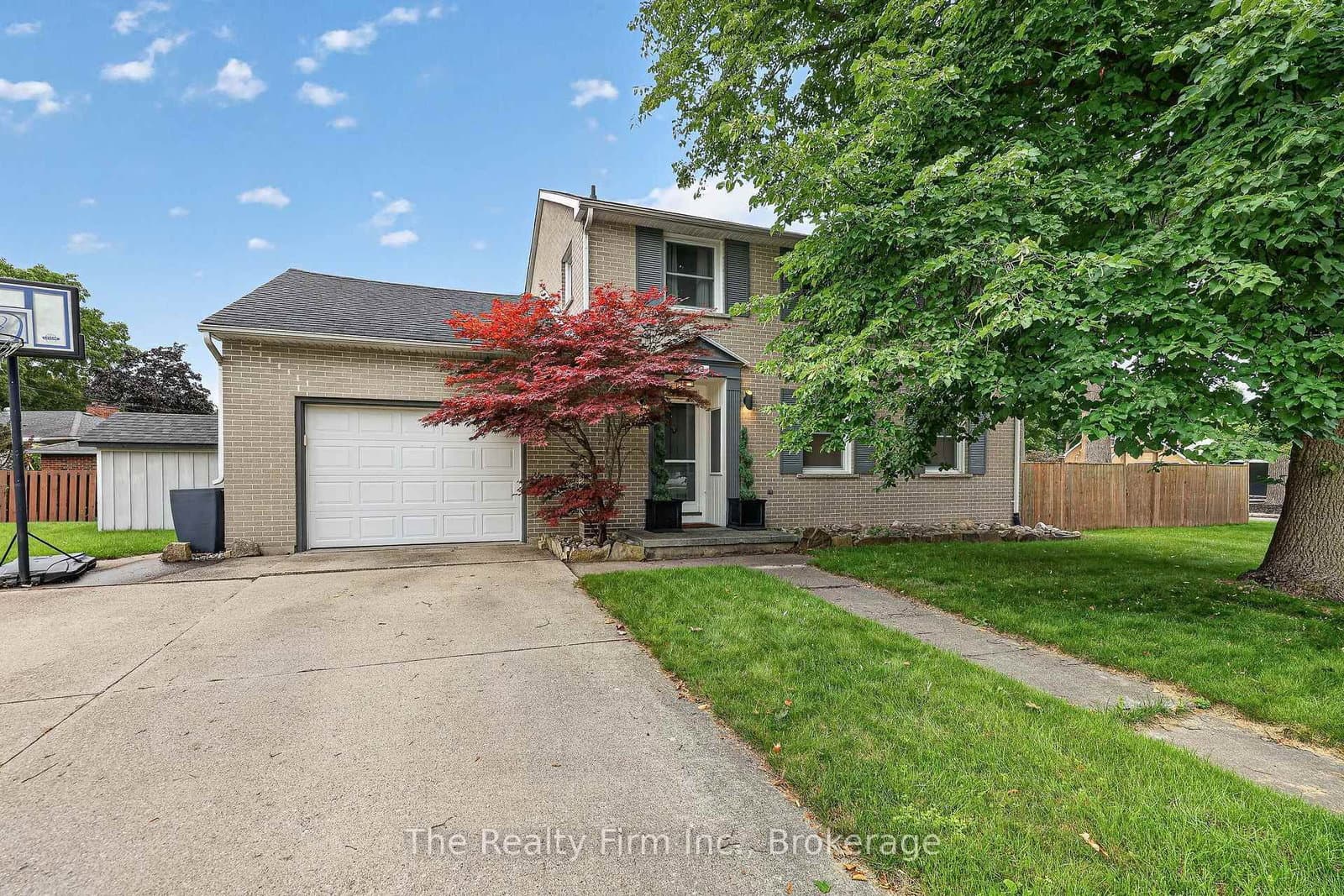 652 Miller Street - Image 3