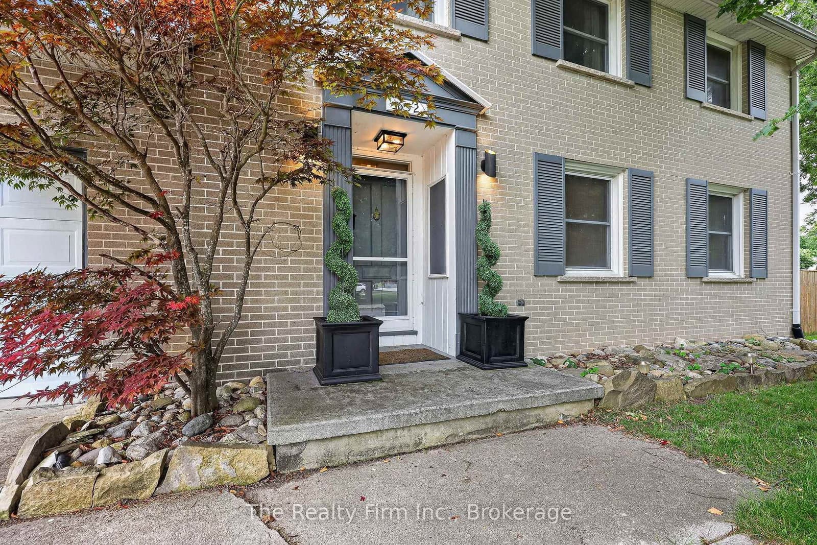 652 Miller Street - Image 4