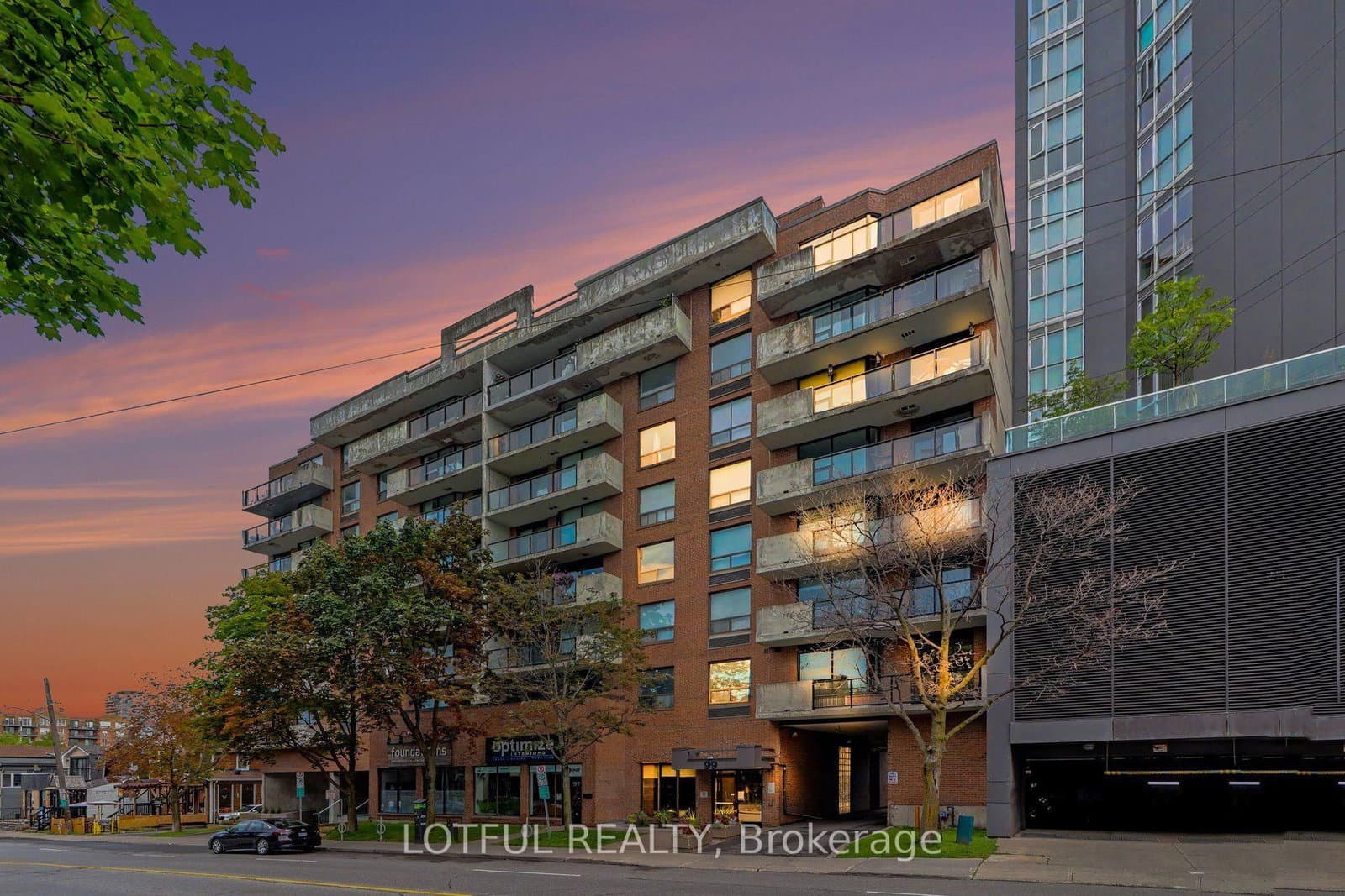 99 Holland Avenue, Unit 605 - Image 1