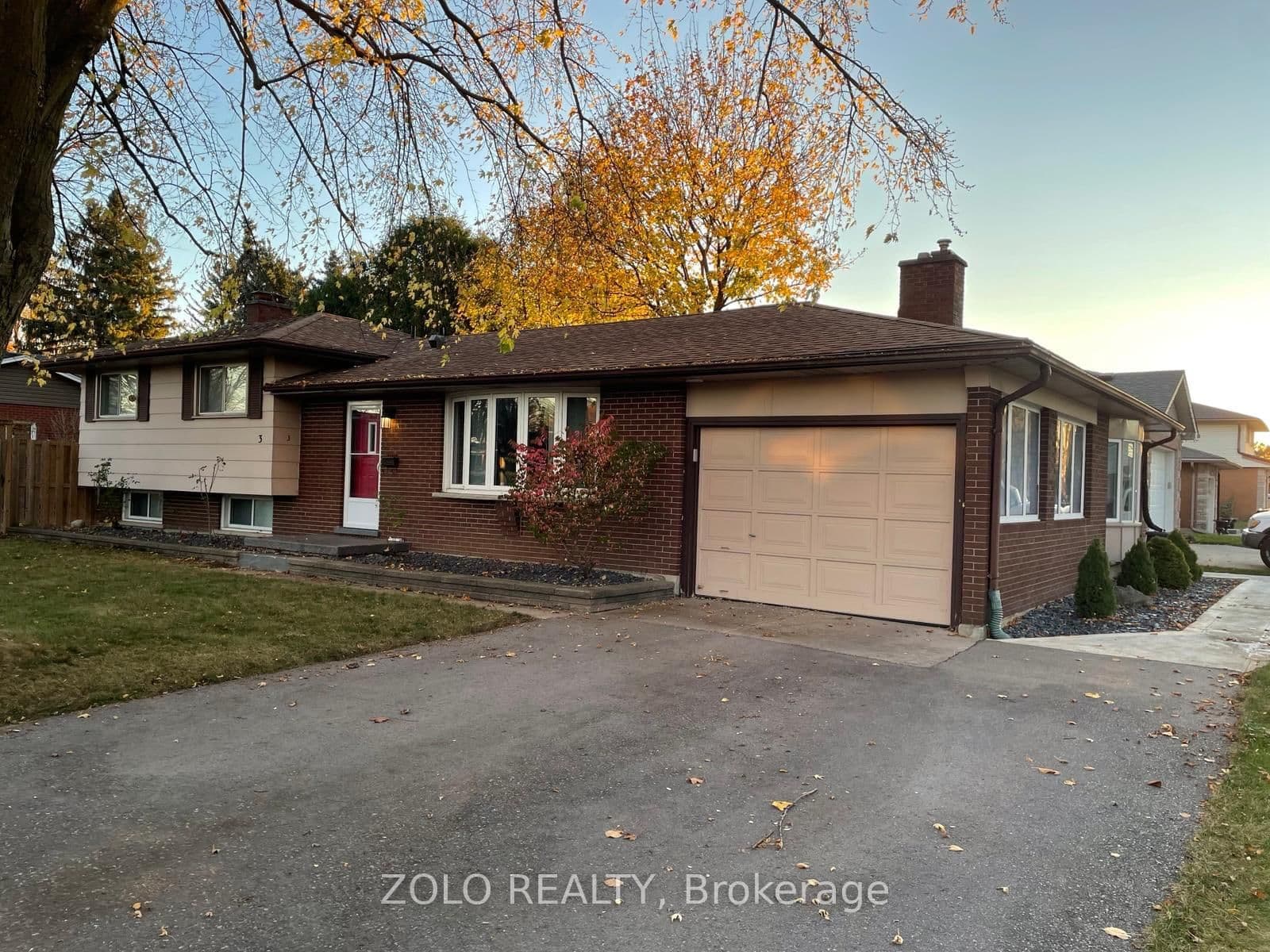 3 Old York Crescent, Unit Lower - Image 1