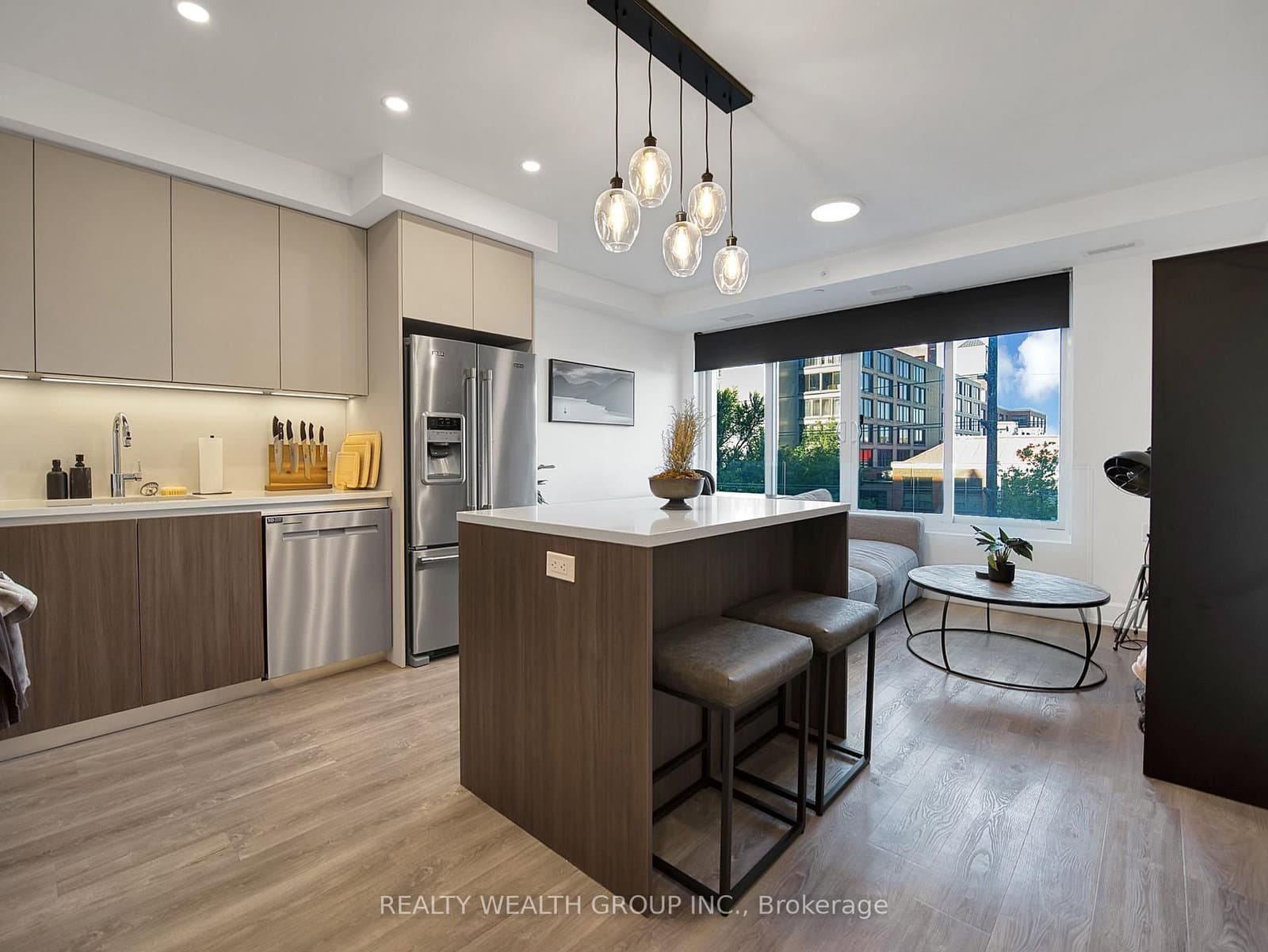 195 Hunter Street E, Unit 409 - Image 4