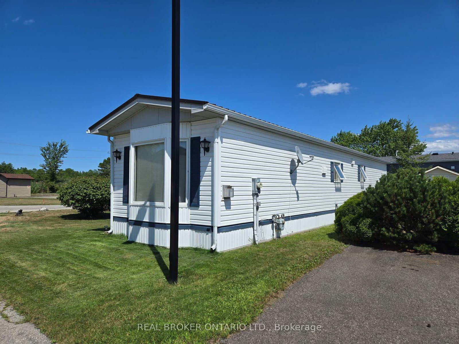 3033 Townline Road, Unit 10 - Image 4