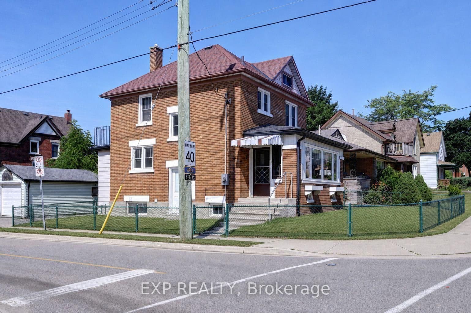 147 Courtland Avenue E - Image 2